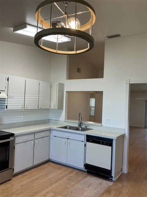 Foto del edificio - 5821 Taywood Dr