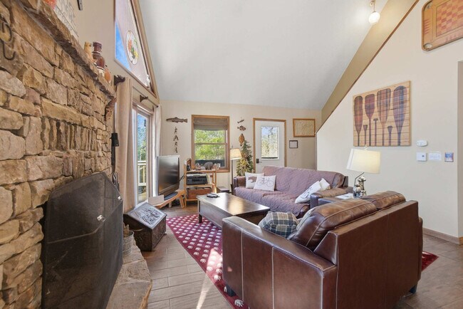 Foto del edificio - 610 Traci Ln