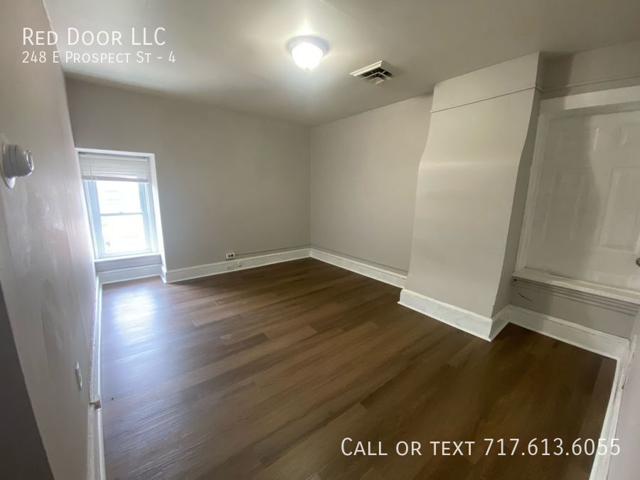 Foto principal - Beautifully renovated 1 bedroom in York City.