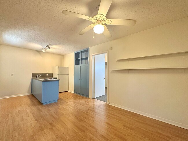 Foto del edificio - 2711 Hemphill Park
