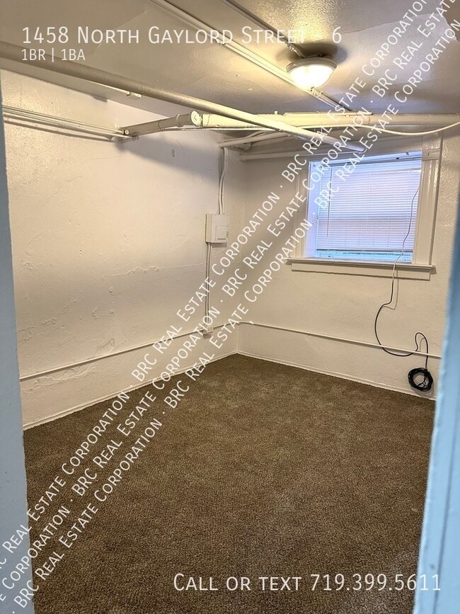 Foto del edificio - 1458 N Gaylord St