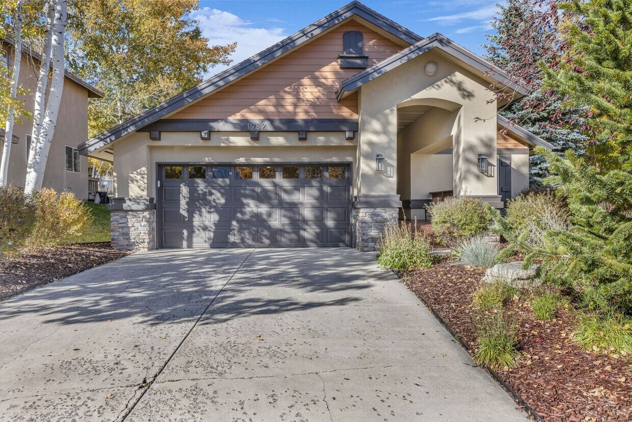 Primary Photo - Single level Willowdraw Cottage in Sunpeak