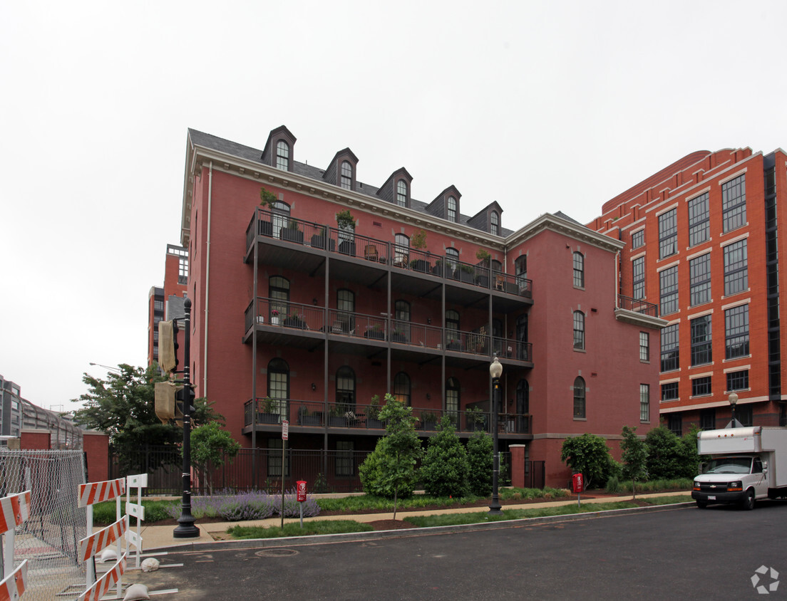 Building Photo - Landmark Lofts