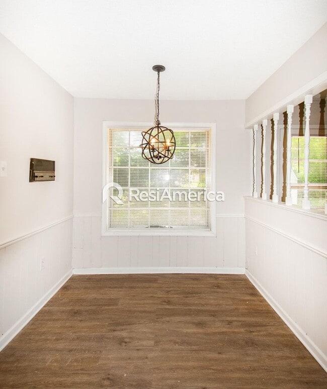 Building Photo - FULLY RENOVATED home in great part of 38135!