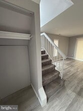 Building Photo - 1914 Cavalier Cir