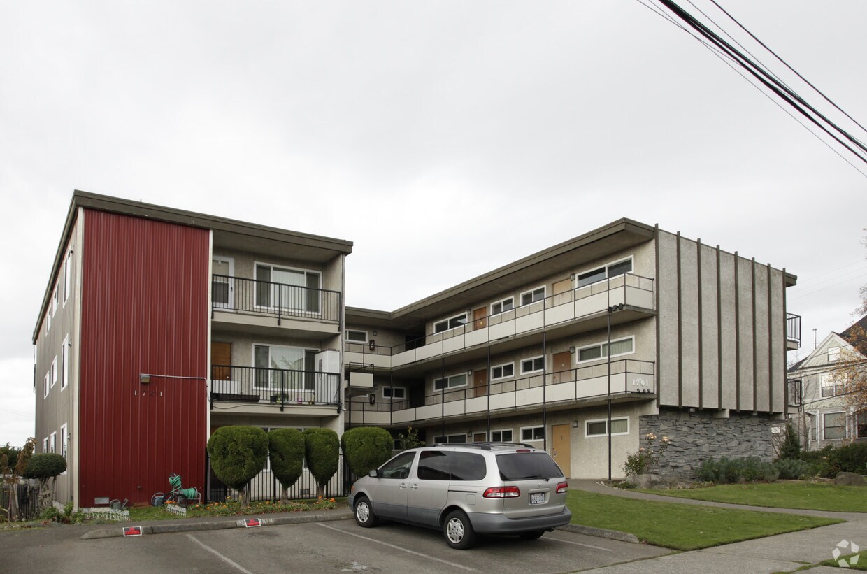 Primary Photo - 1701 13th Ave S