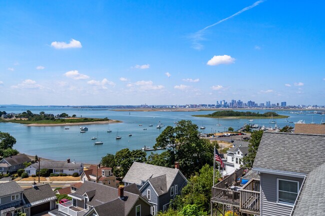 Foto del edificio - 77 Harbor View Ave
