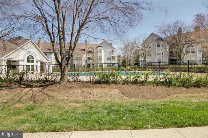 Primary Photo - 5608 Willoughby Newton Dr
