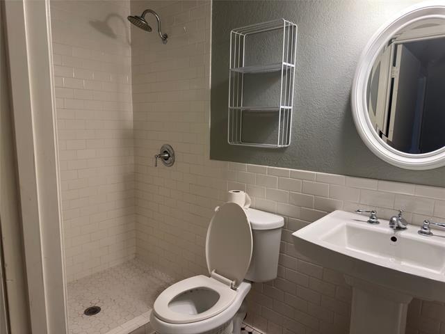 Foto del edificio - 1824 Northcrest Dr