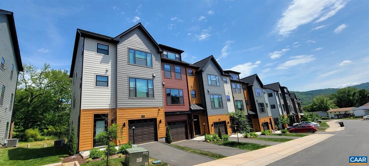 130 Junction Ln, Charlottesville, VA 22902 Townhome Rentals in