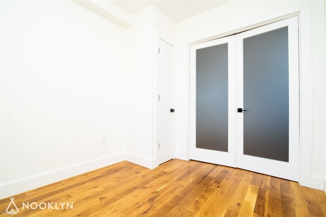 Building Photo - 1 br, 1 bath  - 492 Lefferts Ave 2