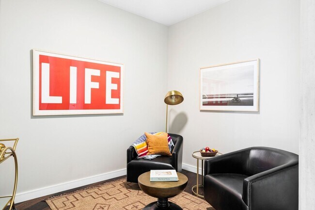 Building Photo - 1 Bedroom condo in Denver