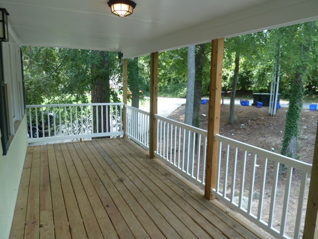 Foto del edificio - Large updated 4br 3.5ba duplex w/ parking ...