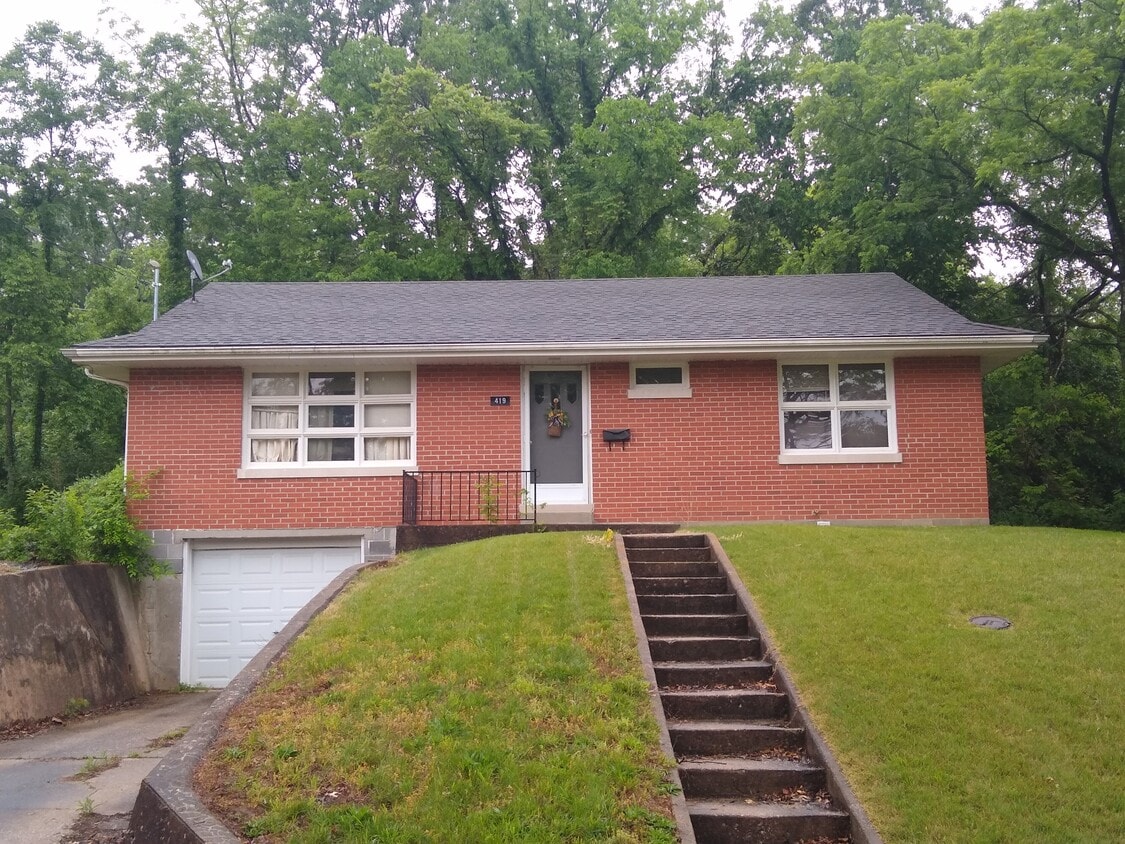 419 Lark St, Jefferson City, MO 65101 House Rental in Jefferson City