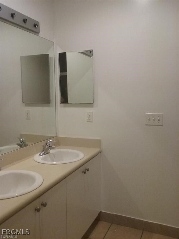 Foto del edificio - 8358 Bernwood Cove Loop