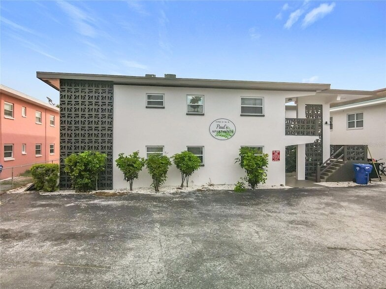 Foto principal - 11705 3rd St E