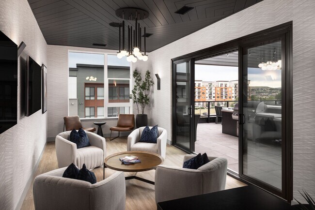 Building Photo - The Lincoln