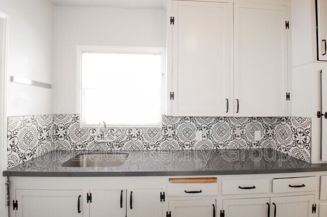 Foto del edificio - 4115 1/2-3787 Park Blvd