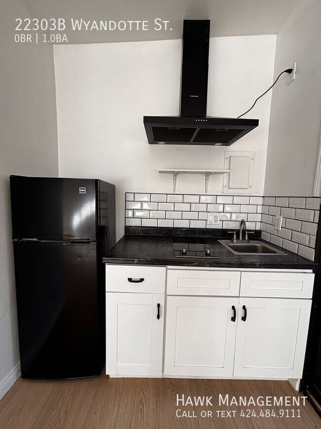 Foto del edificio - 22303 Wyandotte St