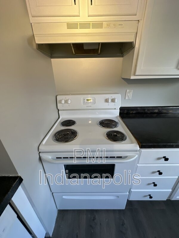 Foto del edificio - 6234 Eastridge Dr