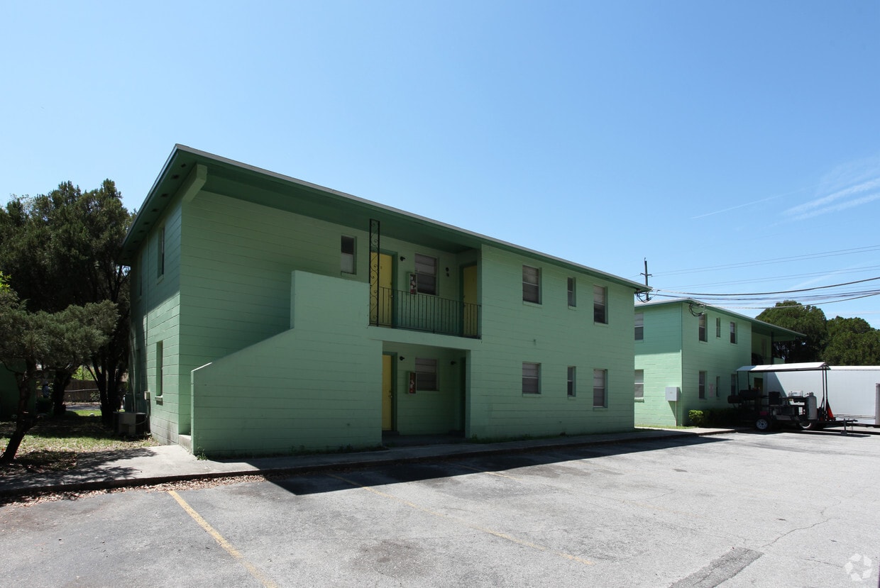 Firestone Apartaments - Firestone Apartments