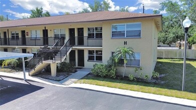 Building Photo - 2501 Harn Blvd
