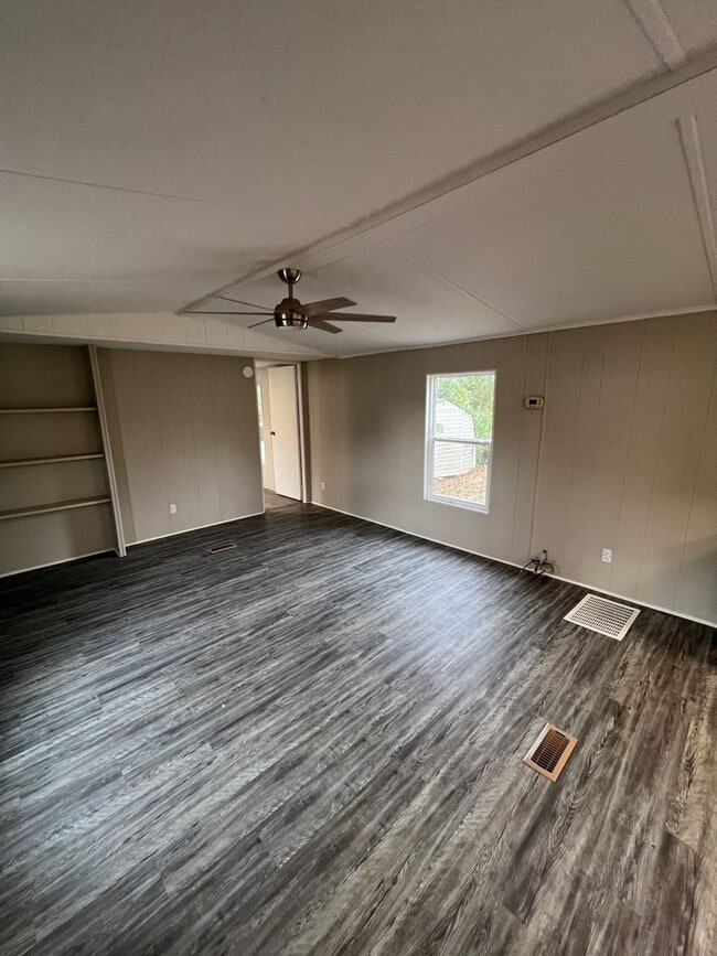 Building Photo - Waxhaw 2 bed / 2 bath home FOR RENT