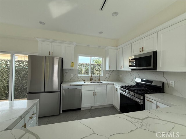 Foto del edificio - 13350 Brownell St