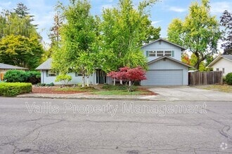 Building Photo - 3385 Camellia Dr S