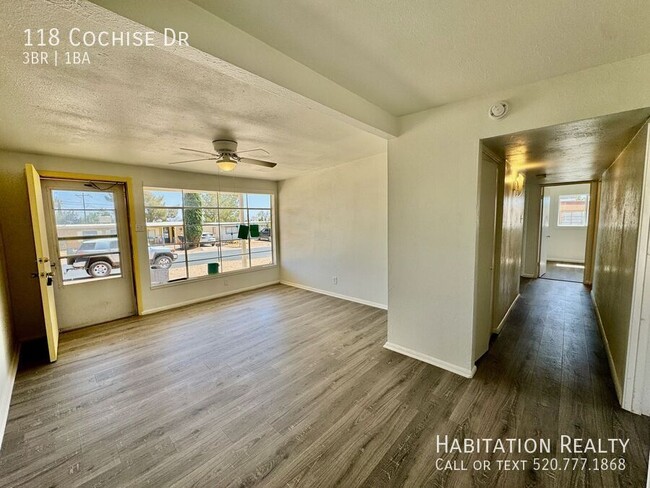 Foto del edificio - 118 Cochise Dr