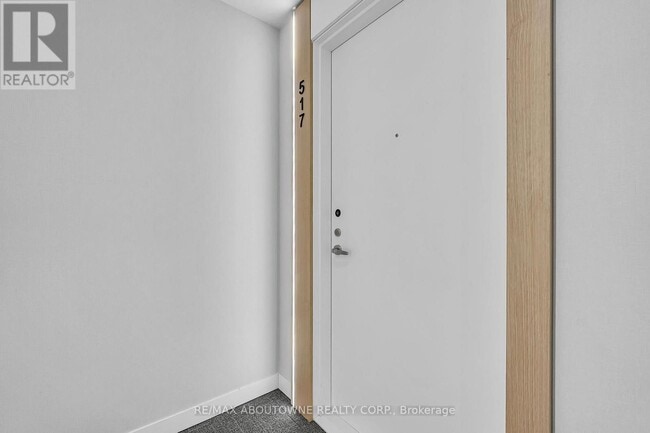 Building Photo - 251 Masonry Wy