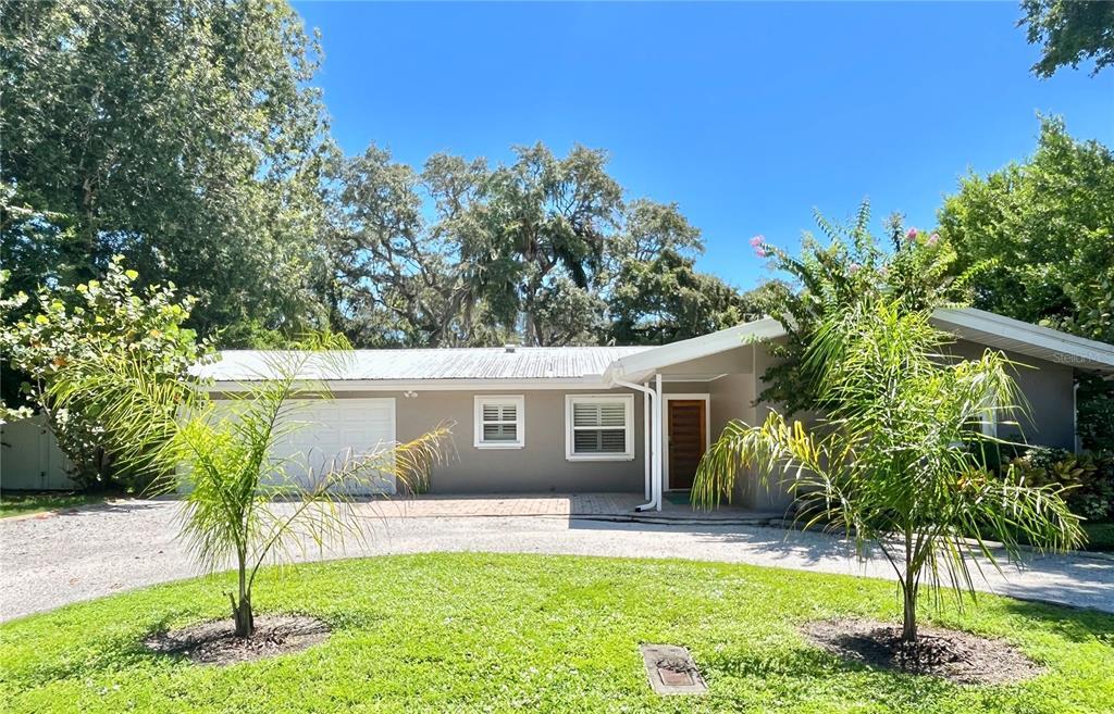 Foto principal - 1060 Jesse Ave