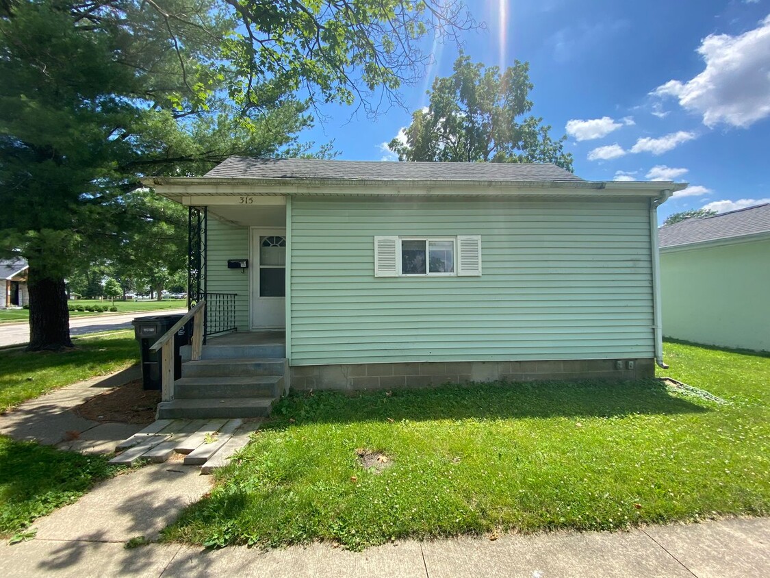 Primary Photo - One Bedroom Duplex Home