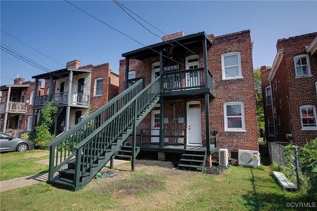 Photo - 3139 Ellwood Ave Apartment