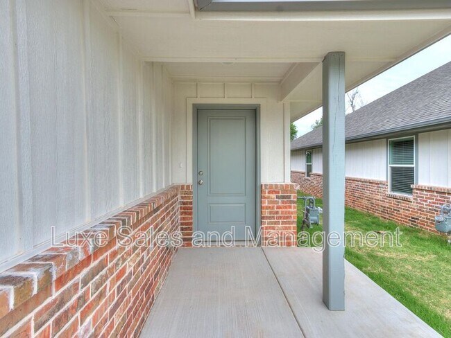 Foto del edificio - 3709 Franks Way