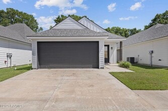 Building Photo - 211 Alpine Dr