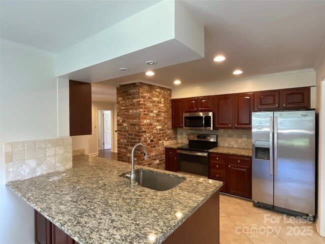 Building Photo - 3917 Kitley Pl