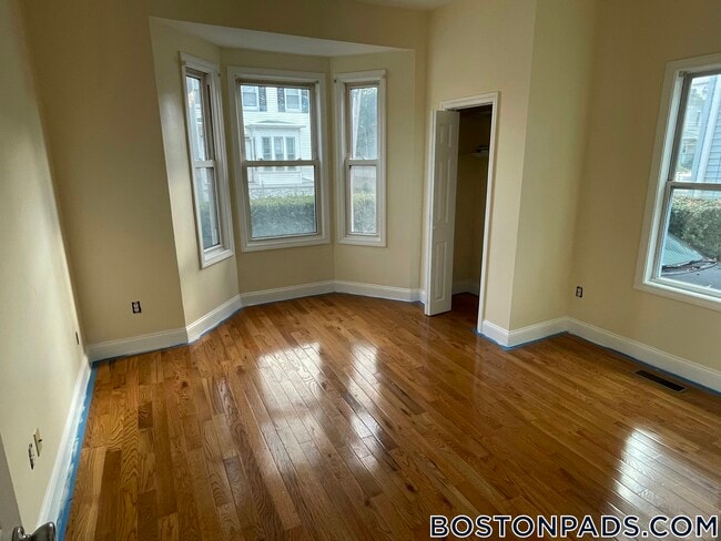 Building Photo - 7 North Ave