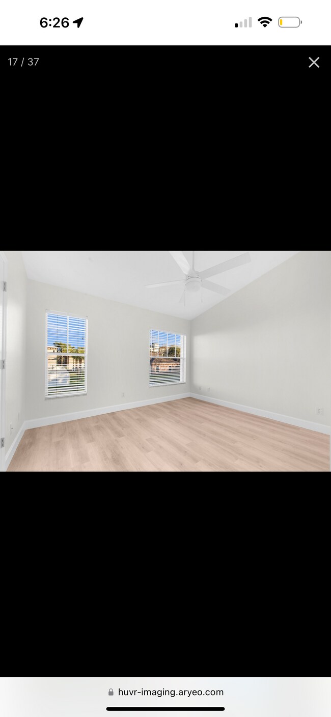 Building Photo - 315 S Edison Ave