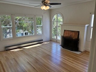Sala de estar - 2393 Virginia St