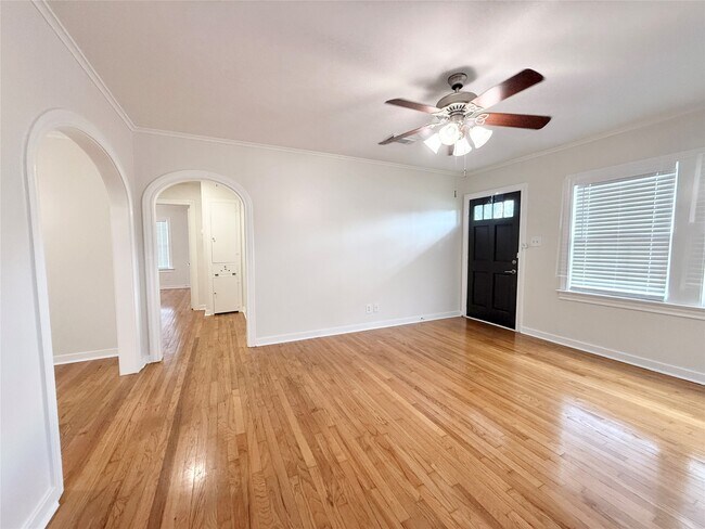 Foto del edificio - 813 Gale St