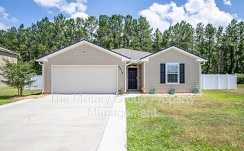 Building Photo - 6914 Sandle Dr