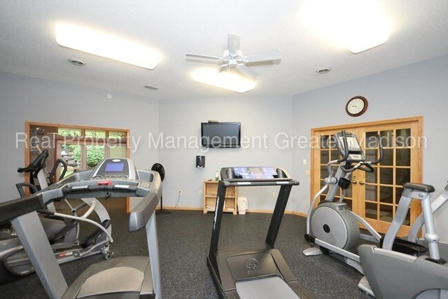 Foto del edificio - 8530 Greenway Blvd