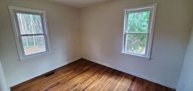 Foto del edificio - 1105 Logan St