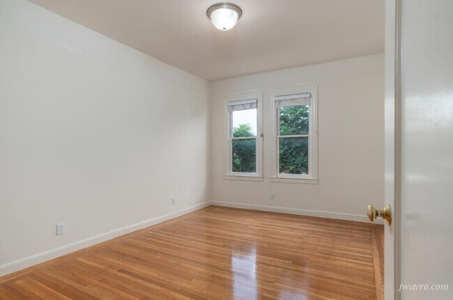 Foto del edificio - 1301 York St