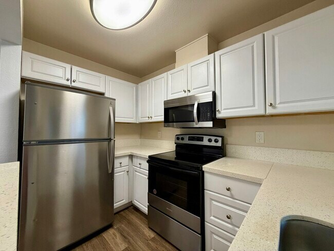 Foto del edificio - 3238 Ashford St