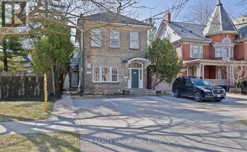 Building Photo - 389 Dufferin Ave