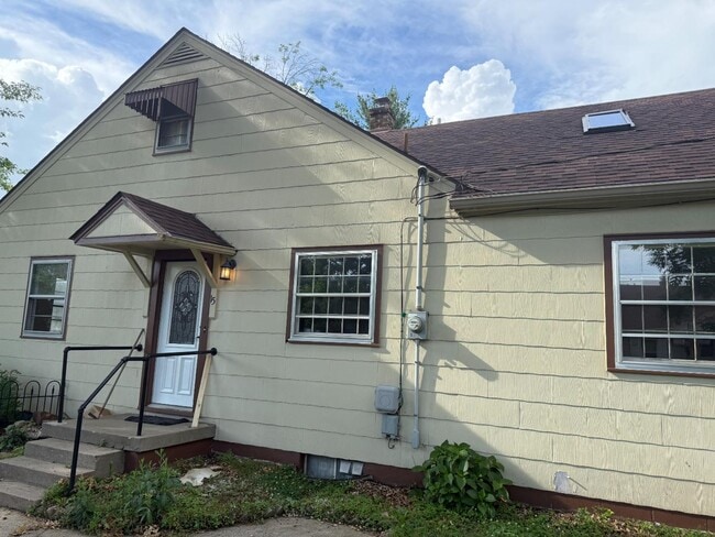 Building Photo - 15 Mann Ct
