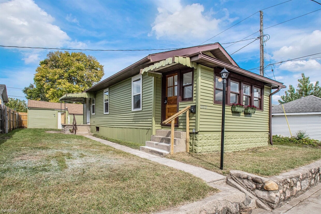 Primary Photo - 2 br, 1 bath House - 2112 Delaware St