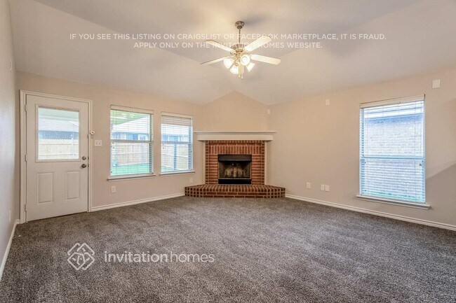 Foto del edificio - 3849 Cedar Falls Dr